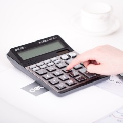得力 1557双电源语音计算器太阳能语音计算机办公家用财务计算器