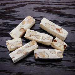 国产 牛轧糖红袋450g手工巴旦木牛轧糖台湾风味喜糖办公室休闲零食