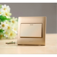 罗格朗 家用一开多控一开三控 单开三控一灯中途中间开关面板