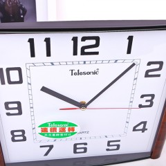 天王星 创意个性客厅挂钟时尚简约方形静音时钟13英寸大号办公挂钟