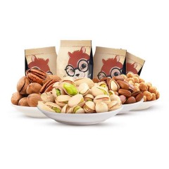 三只松鼠 坚果组合858g 开心果碧根果松子大礼包套餐非礼盒装