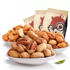 三只松鼠 坚果组合630g 小松鼠零食碧根果炭烧腰果手剥巴旦木共3袋