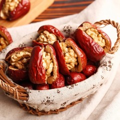 三只松鼠 抱抱果一等红枣夹原味核桃仁258g 新疆和田大枣夹核桃肉