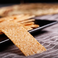 三只松鼠 烤锅巴220g非油炸锅巴零食小松鼠香脆香辣锅巴片