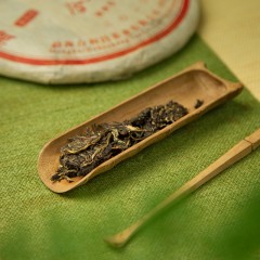 2013年合和昌六星 七年陈香普洱茶生茶357g七子饼茶 布朗山古树茶