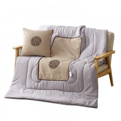 芳恩家纺 FN-R7002 苏绣竹麻抱枕被 多功能抱枕被子两用汽车沙发靠垫被办公促销礼品 米白 单位：个