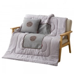 芳恩家纺 FN-R7002 苏绣竹麻抱枕被 多功能抱枕被子两用汽车沙发靠垫被办公促销礼品 灰色 单位：个